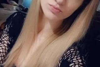 Pretty and Petite - 28 - Image 3